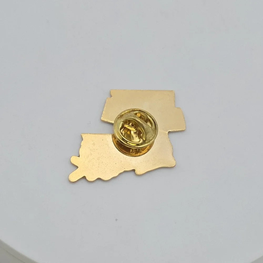Louisiana VFW Lapel Hat Pin (Veterans of Foreign Wars) Auxiliary State Commander